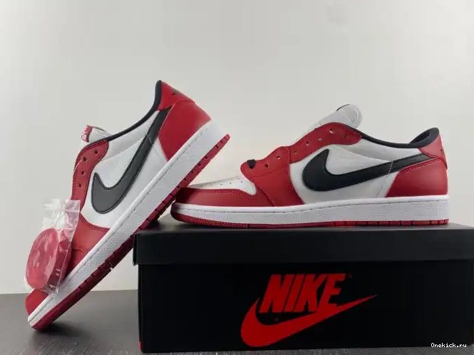 One Kick Air Chicago Retro 1 705329-600 Low Jordan 0621